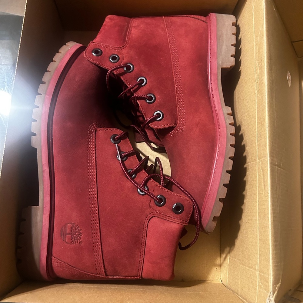 Timberland boots size 6 in men’s 8 in women’s